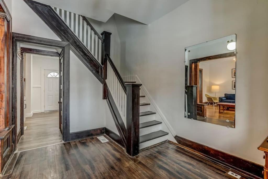 Luxe Mid-Century Styled Historic Townhouse #1 Villa Detroit Buitenkant foto
